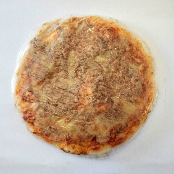 Pizza de atún y queso